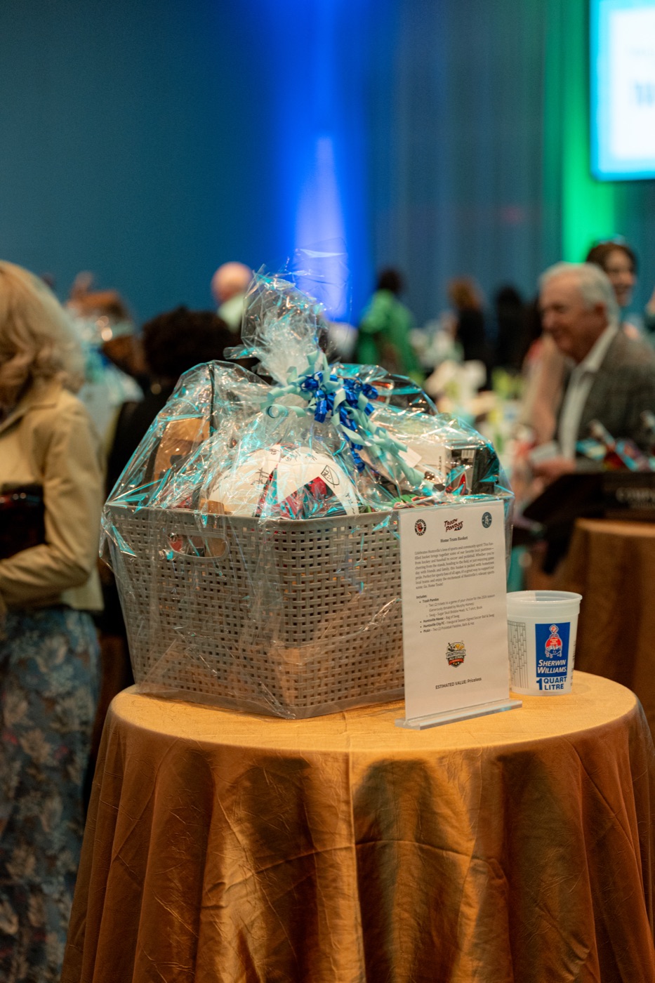 Raise the Roof benefit dinner